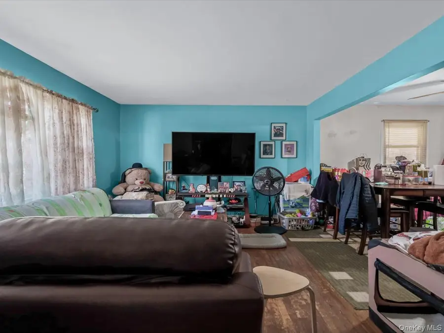 1543 Sweetman Avenue, Elmont, NY 11003 - #3