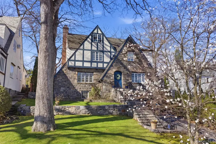 42 Mulberry Lane, New Rochelle, NY 10804 - #2