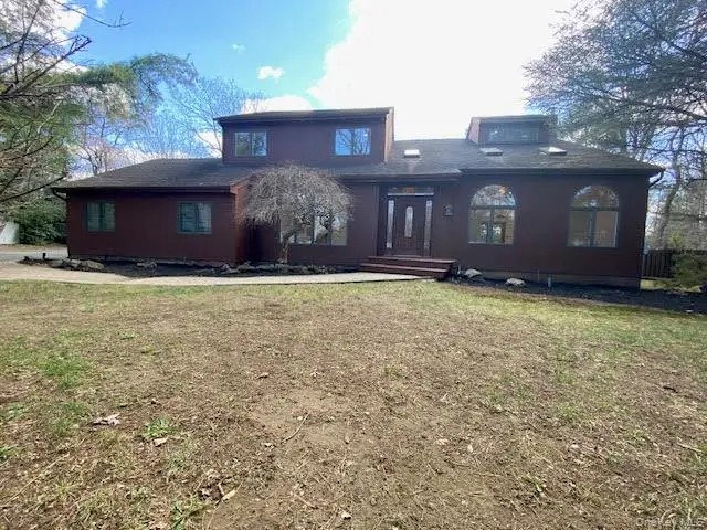 6 Liberty Lane, Miller Place, NY 11764 - #2