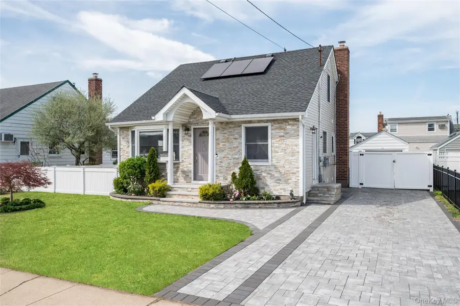 227 Columbus Parkway, Mineola, NY 11501 - #2