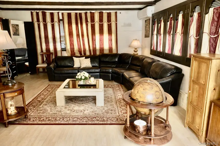 39 Laurel Hill Road, Valley Stream, NY 11581 - #2