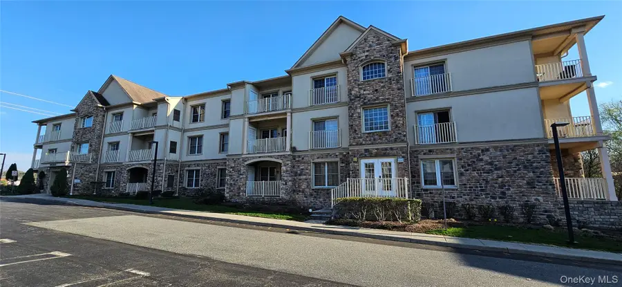 24 N De Baun Avenue #303, Suffern, NY 10901 - #2