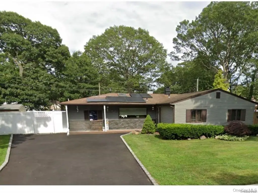 19 Bridle Path, Farmingville, NY 11738 - #1