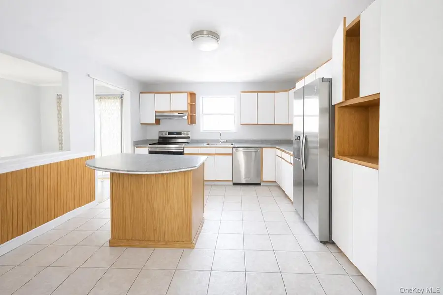 2 Ridge Road, Shirley, NY 11967 - #3