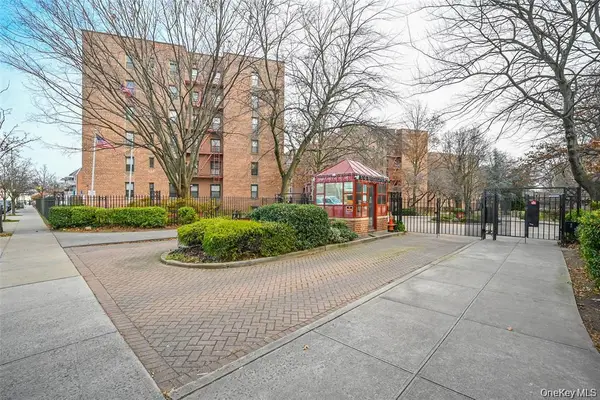 15030 71st Avenue #2G, Flushing, NY 11367