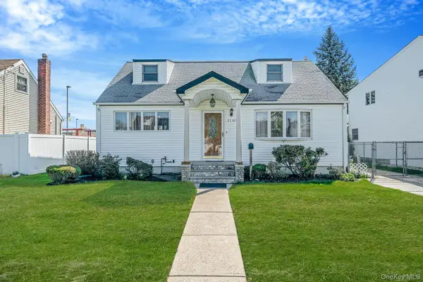 2152 Erma Drive, East Meadow, NY 11554