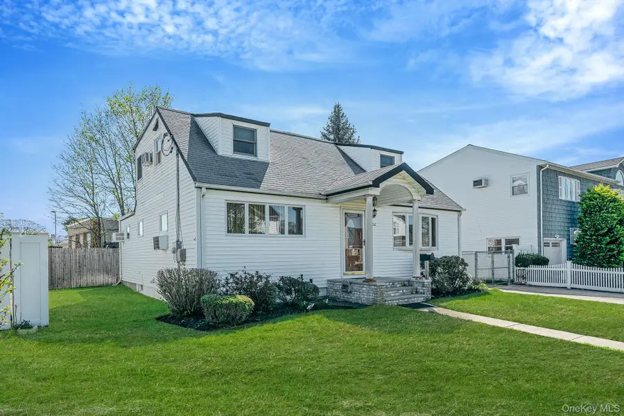 2152 Erma Drive, East Meadow, NY 11554 - #2