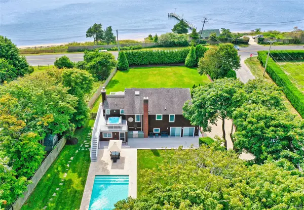 2 S Valley Road, Hampton Bays, NY 11946