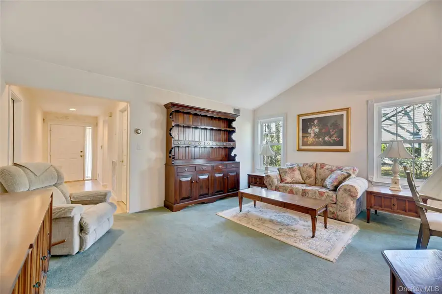 82 Glen Drive, Ridge, NY 11961 - #2