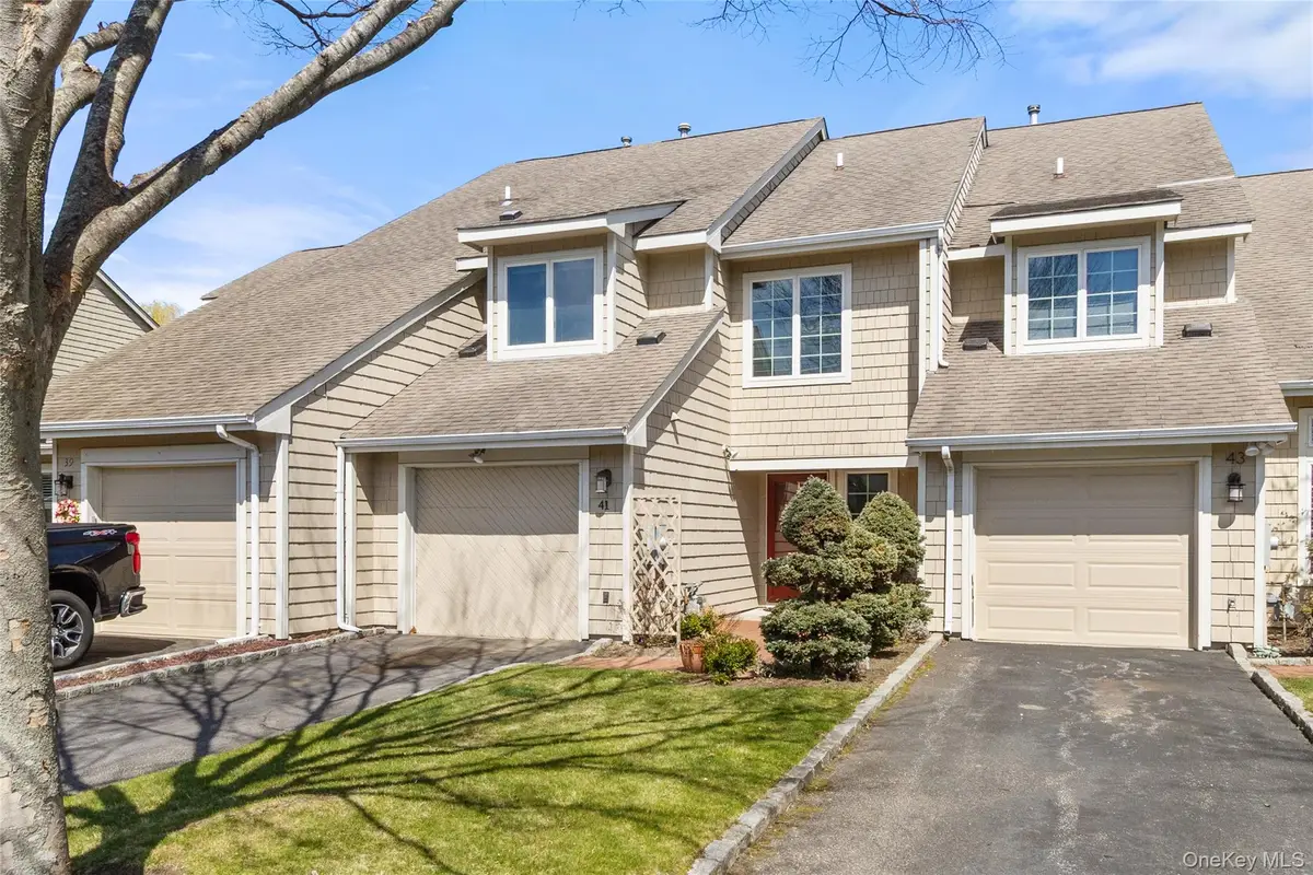 41 Doral Lane #41, Bay Shore, NY 11706 - #1