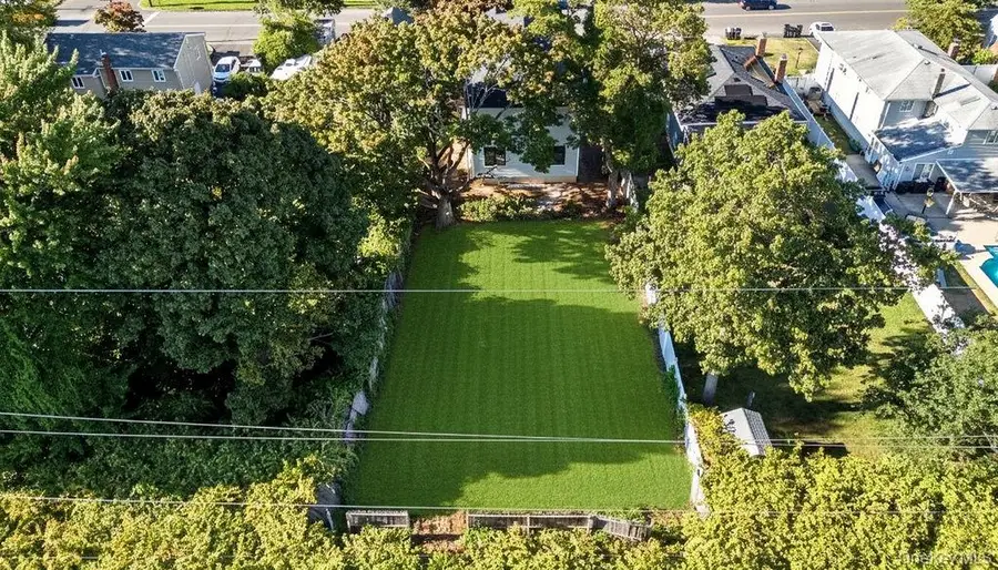 86 Moffitt Boulevard, Islip, NY 11751 - #3