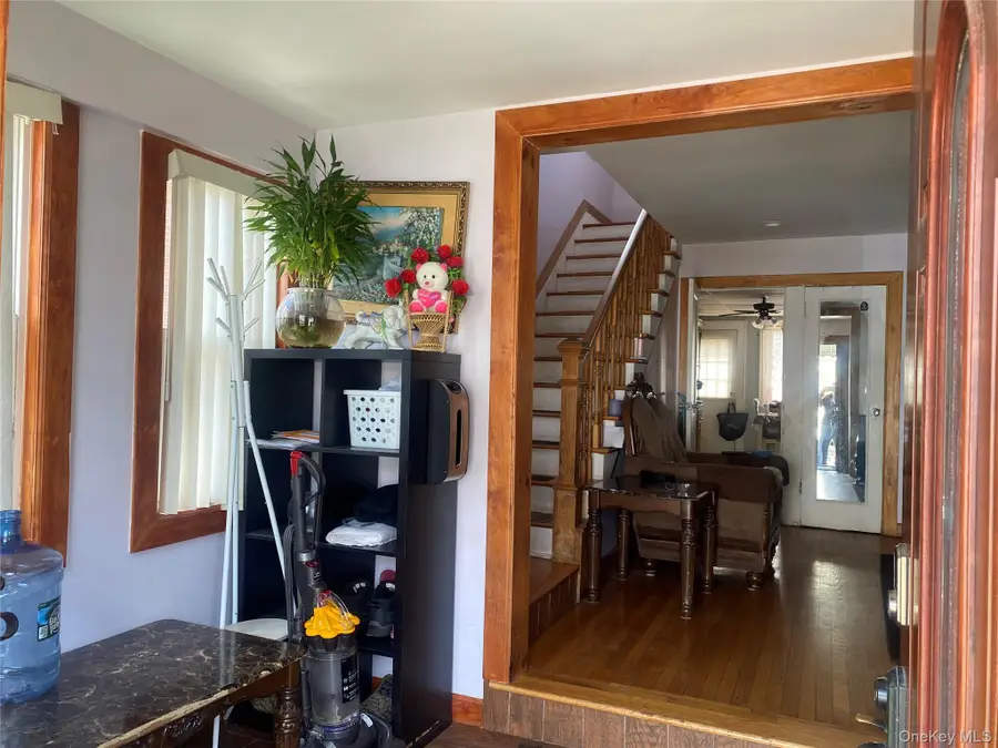 24 Lent Avenue, Hempstead, NY 11550 - #2