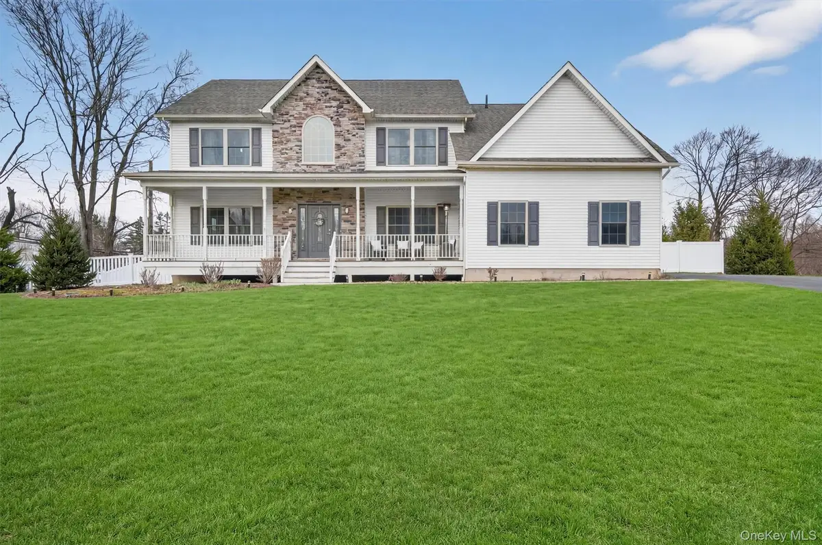 18 Reynolds Rd, Monroe, NY 10950 - #1