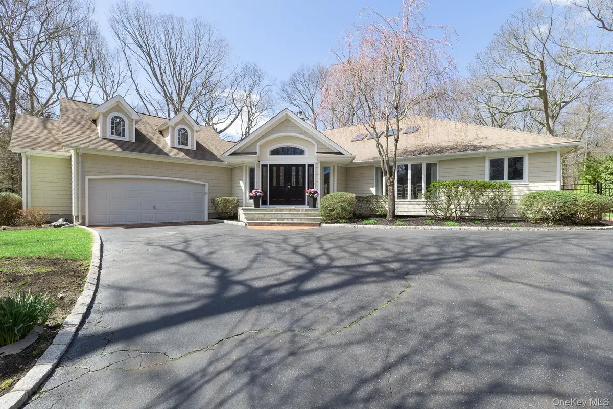 41 Landing Meadow Road, Smithtown, NY 11787 - #1