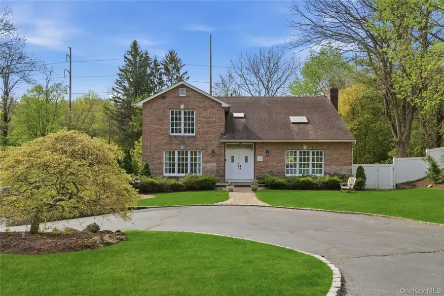 12 Pond Drive, Syosset, NY 11791 - #2