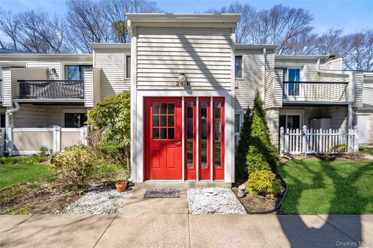 24 Richmond Boulevard #4B, Ronkonkoma, NY 11779 - #1