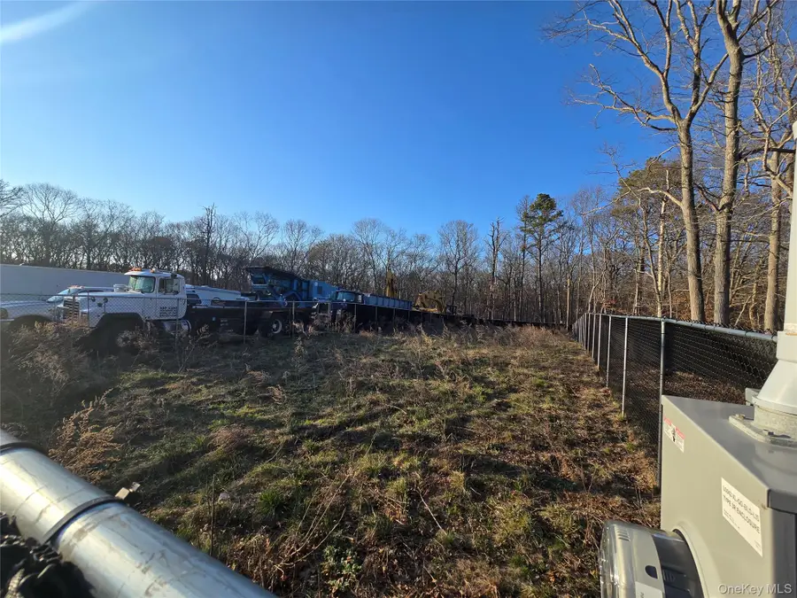 301A Moriches-middle Island Road, Manorville, NY 11949 - #3