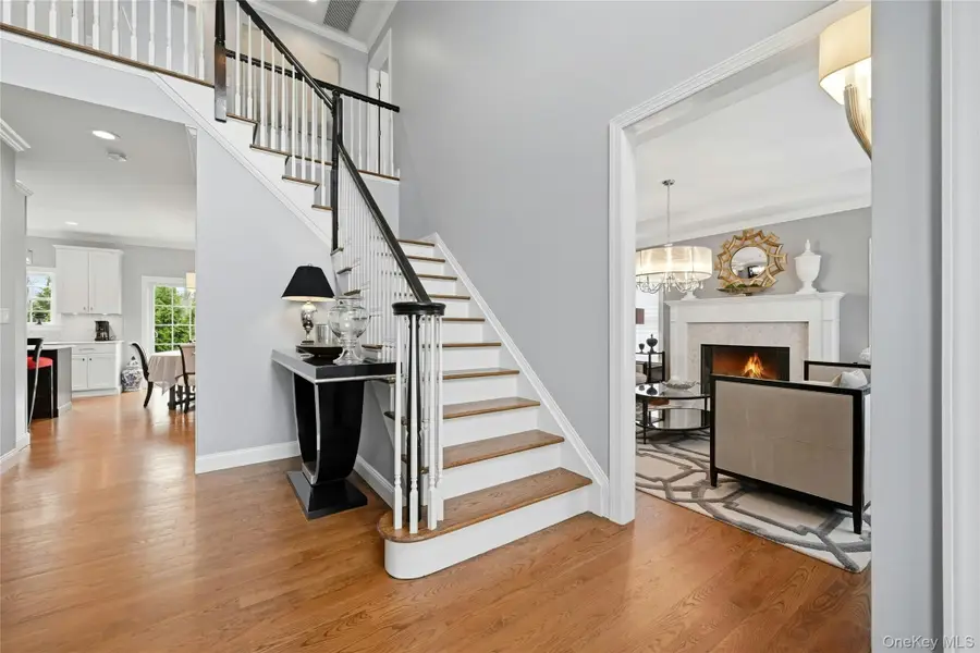 14 Southview Circle, Lake Grove, NY 11755 - #3