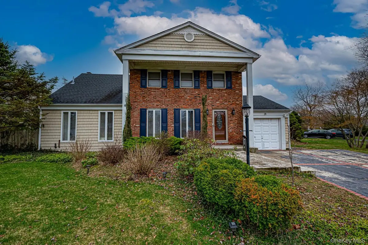 28 Barnsley Crescent, Mount Sinai, NY 11766 - #1