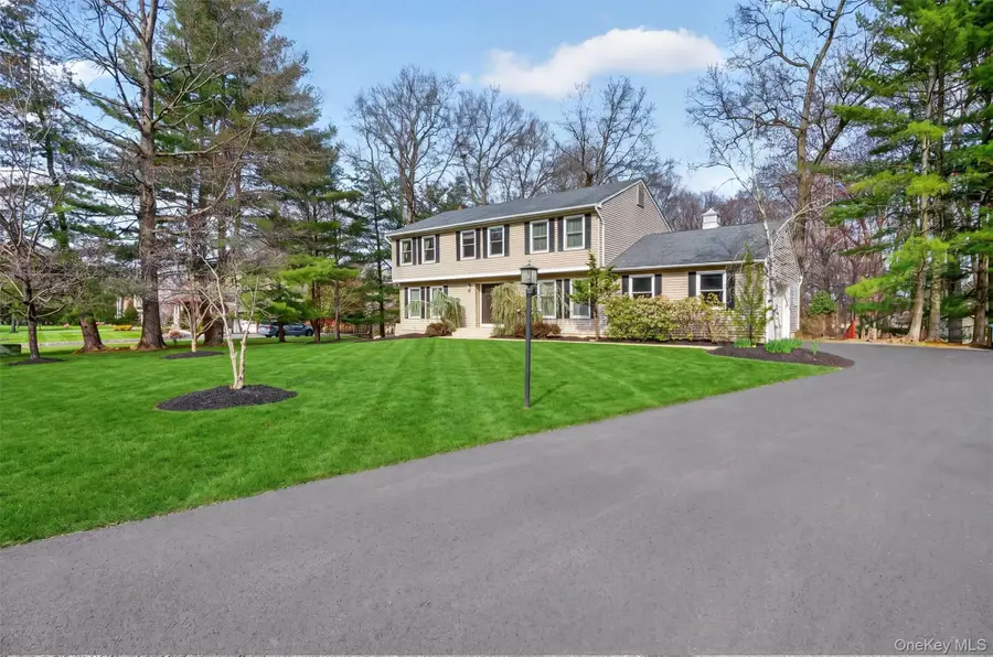 6 Amanda Court, Airmont, NY 10952 - #2