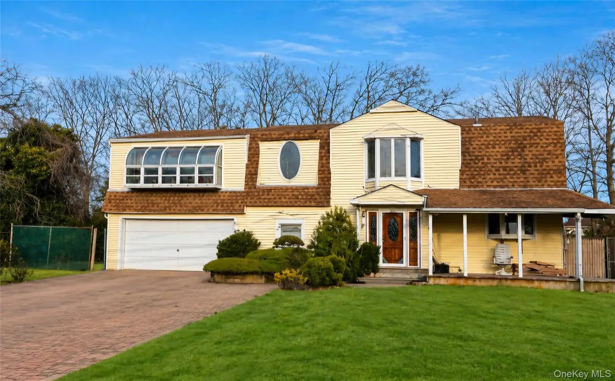 99 Wexford Drive, Oakdale, NY 11769 - #1