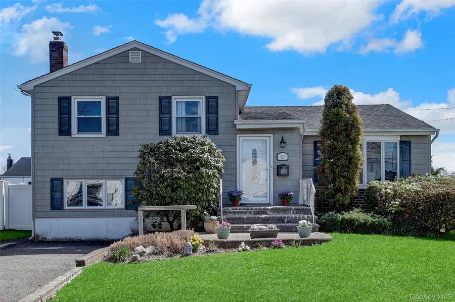 421 Grand Boulevard, Massapequa Park, NY 11762 - #2