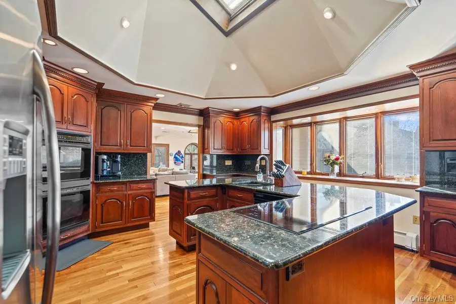 209 S Ocean Avenue, Bayport, NY 11705 - #2