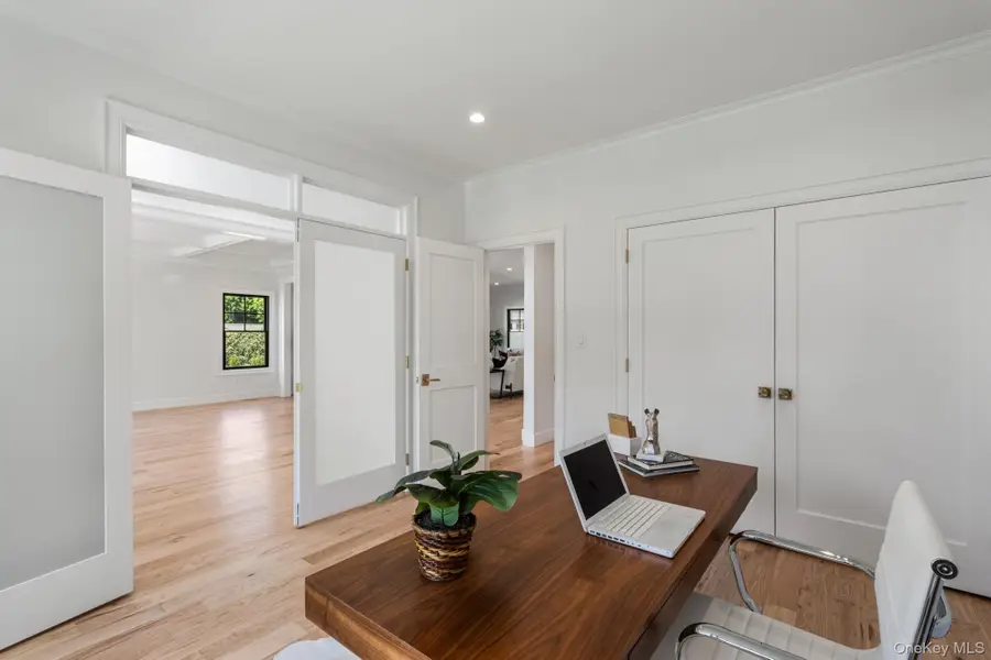 33 3rd Street, Manhasset, NY 11030 - #3