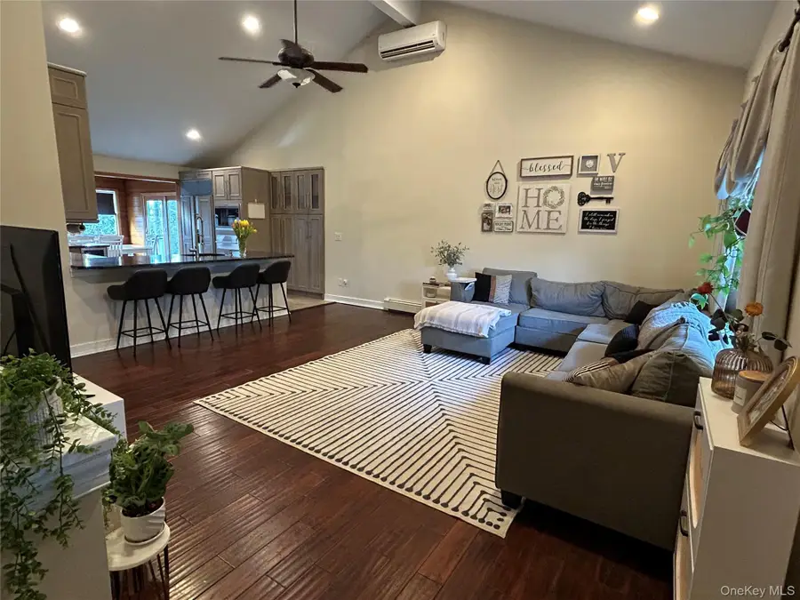 40 Clubhouse Drive, Rocky Point, NY 11778 - #3