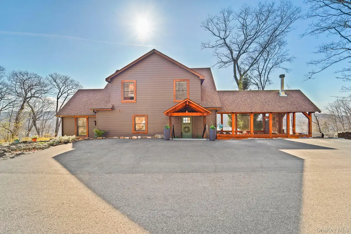 1 Deer Trail S, Greenwood Lake, NY 10925 - #1