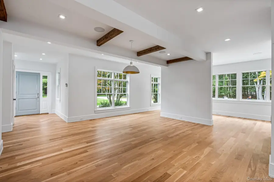 36 Jagger Lane, Westhampton, NY 11977 - #2