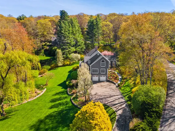 21 Hemlock Hills, Chappaqua, NY 10514