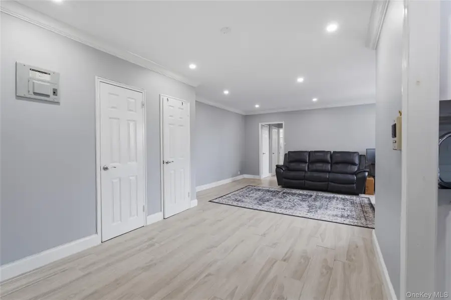 5639 Netherland Avenue #5C, Bronx, NY 10471 - #3