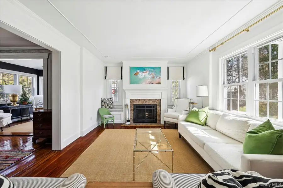 198 Pidgeon Hill Road, South Huntington, NY 11746 - #2