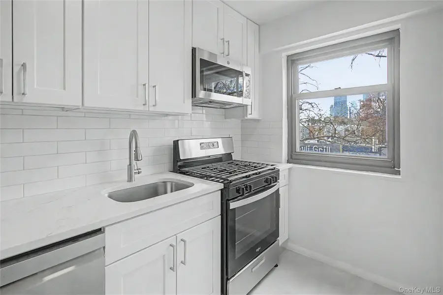 21-85 34th Ave #3B, Astoria, NY 11106 - #3