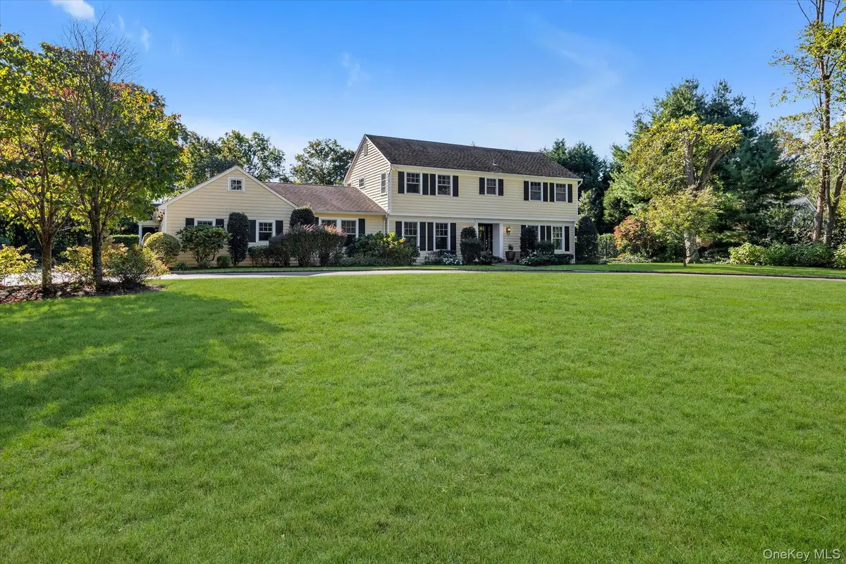 7 Shady Meadow Lane, Syosset, NY 11791 - #1