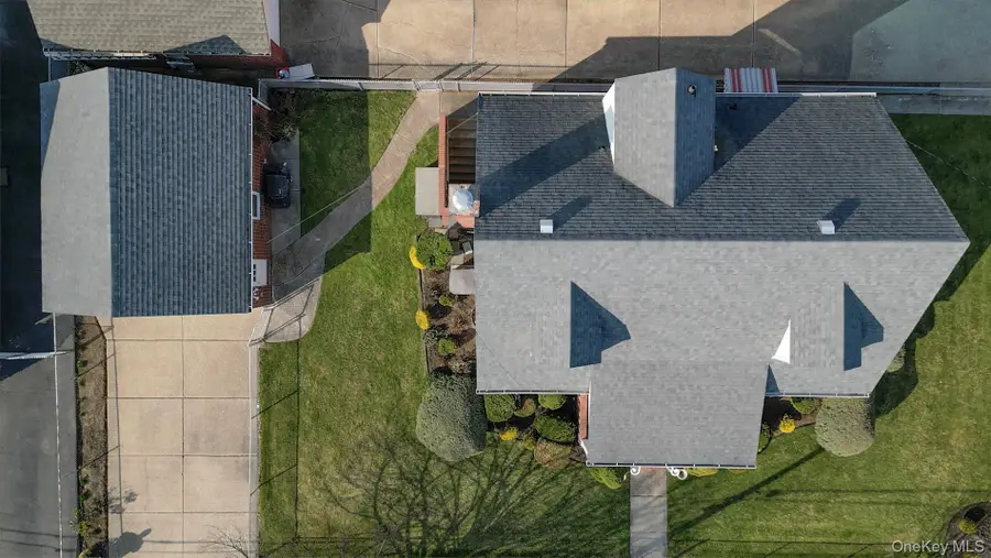 1102 Phoebe Street, Franklin Square, NY 11010 - #3