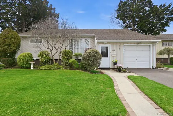 Address Withheld By Seller, Valley Stream, NY 11581