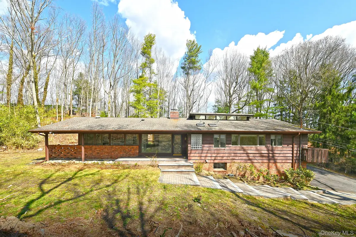 10 Ponderosa Drive, Melville, NY 11747 - #1