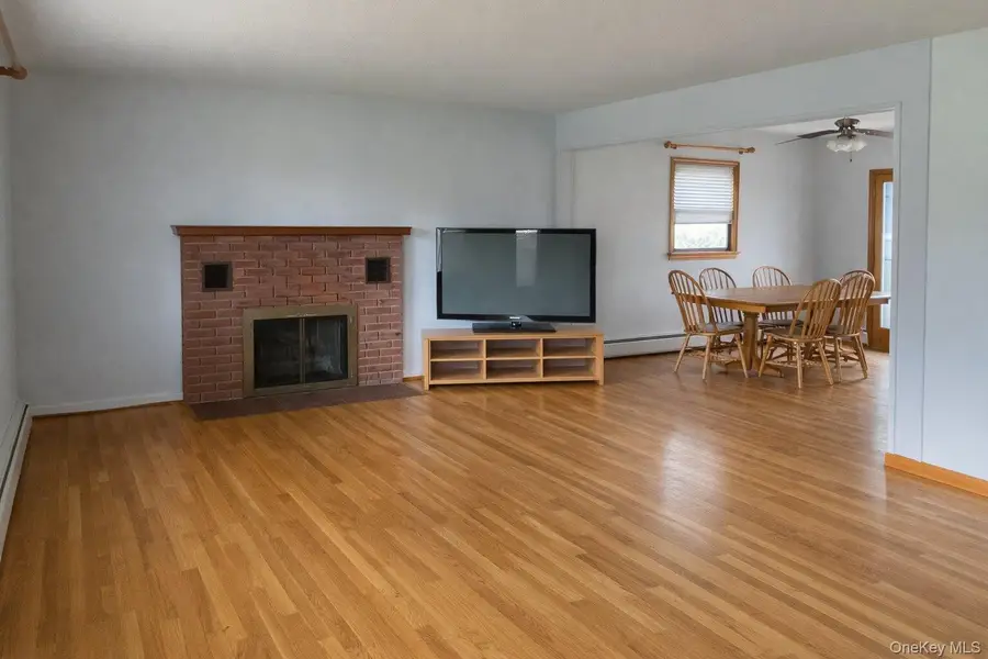 4 Claire Ann Drive, Warwick, NY 10990 - #2