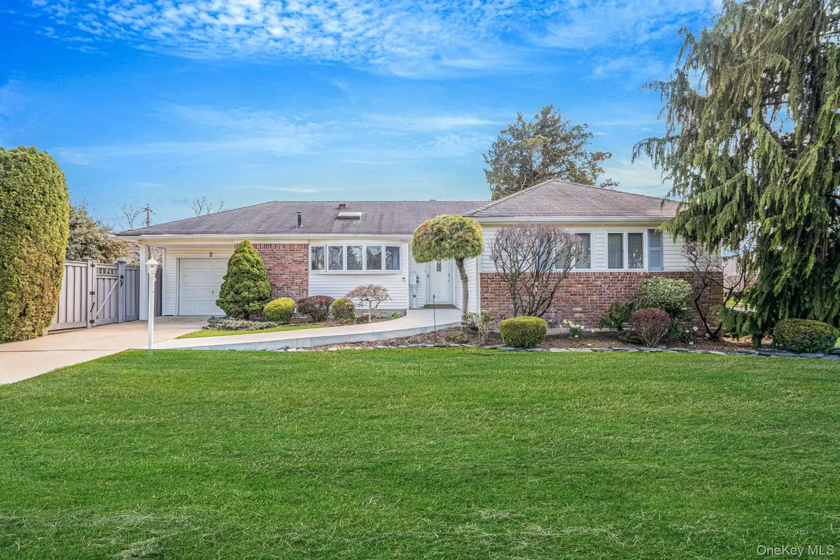 2 Rhonda Lane, Farmingdale, NY 11735 - #1