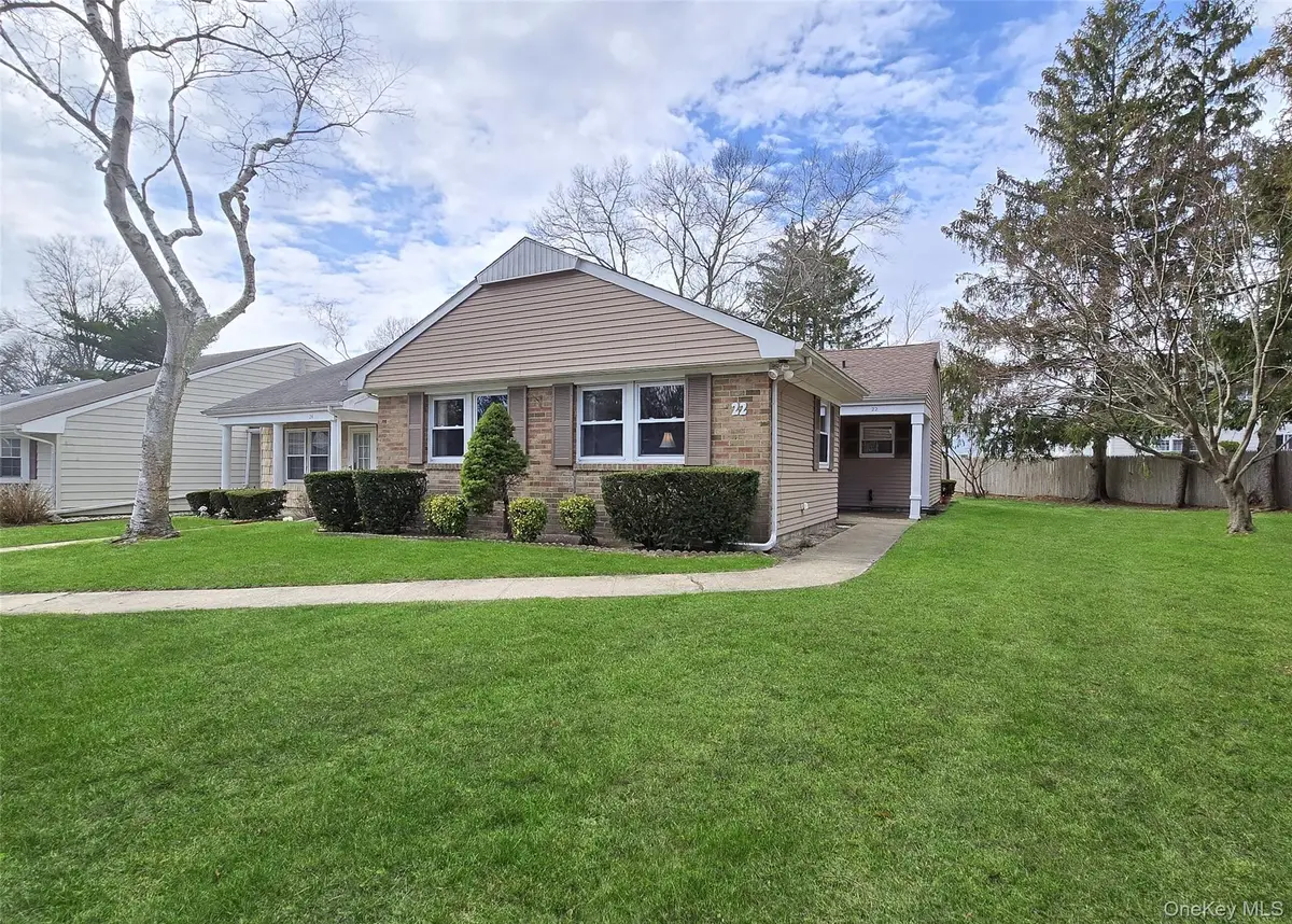 22 Freemont Lane, Coram, NY 11727 - #1