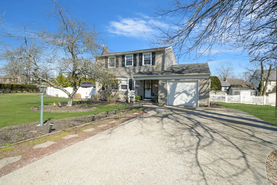 9 Southern Boulevard, East Patchogue, NY 11772 - #2