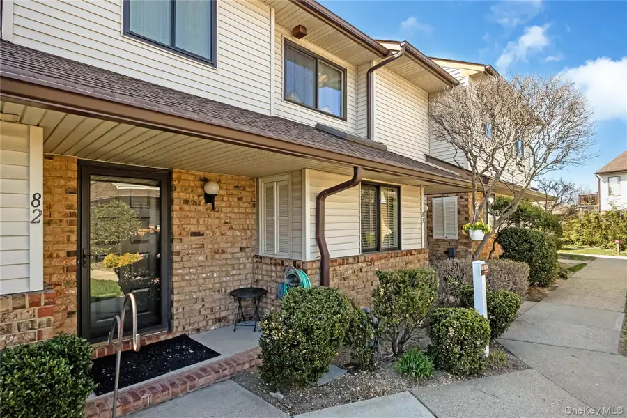 82 Cottonwood Ct. #82, Wantagh, NY 11793 - #2
