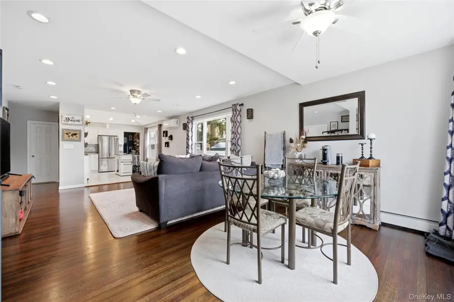 205 Oak Street, Patchogue, NY 11772 - #3