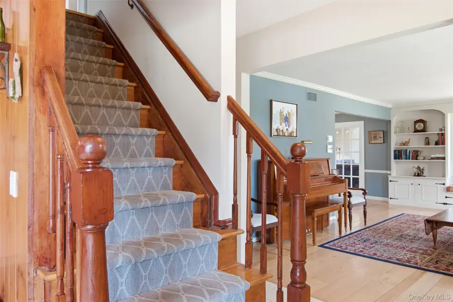 1 Carriage Court, Stony Brook, NY 11790 - #3