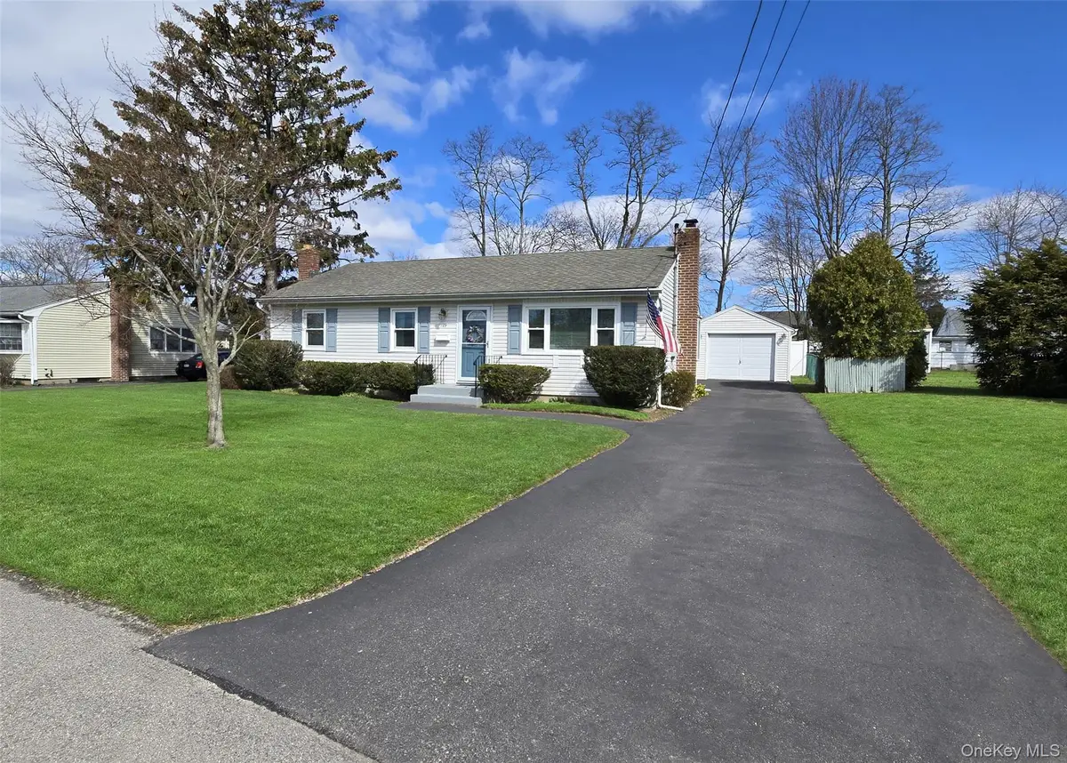 23 Herbert Circle, Patchogue, NY 11772 - #1