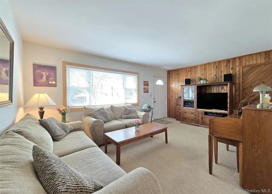 23 Herbert Circle, Patchogue, NY 11772 - #2