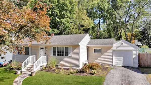 14 W Dogwood Drive, Poughkeepsie, NY 12601