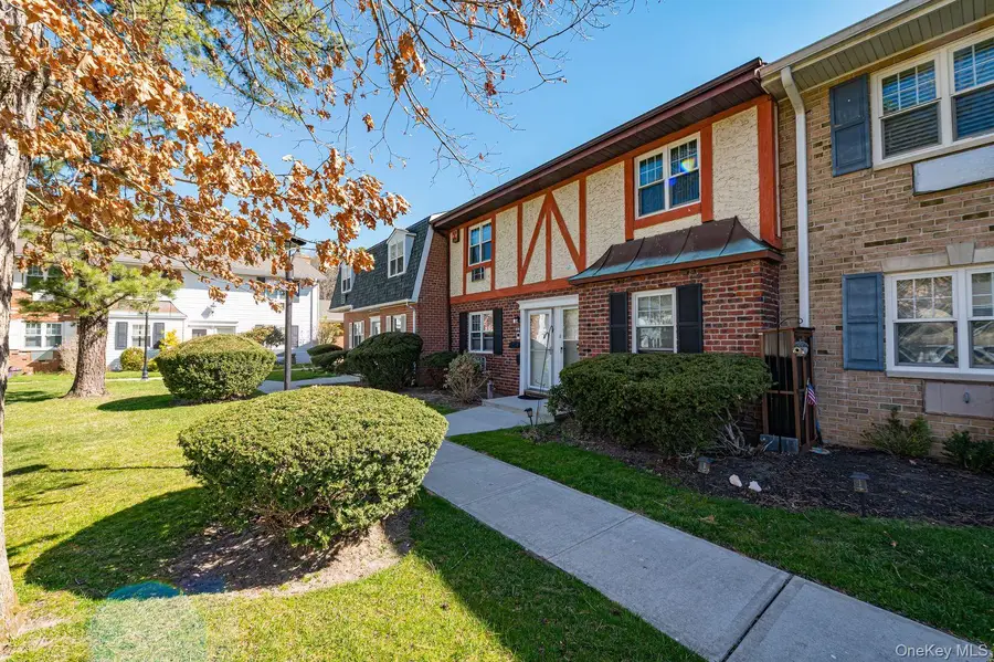 21 Glen Hollow Drive #G30, Holtsville, NY 11742 - #2